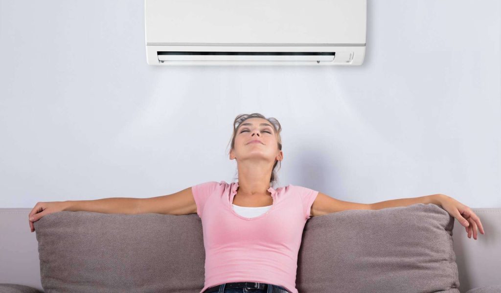 Ductless mini split cooling a living room